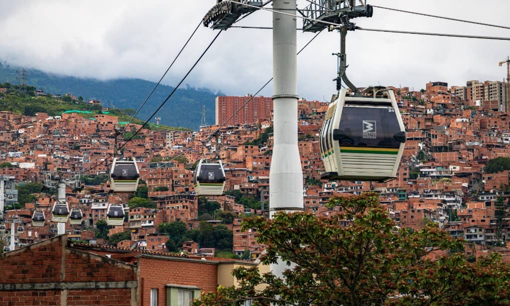 tour-comuna-13