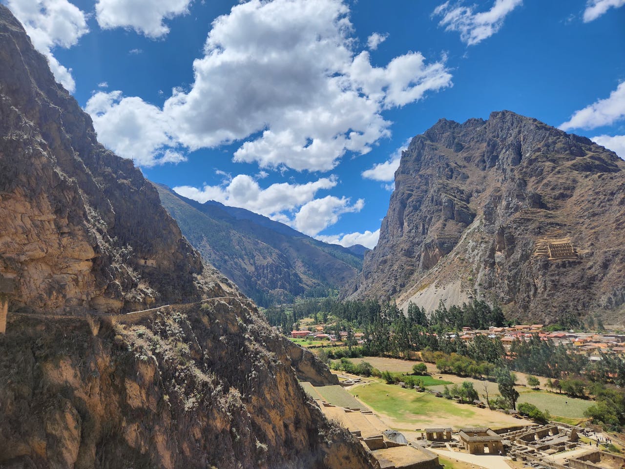 What to Do in Ollantaytambo? The Complete Guide